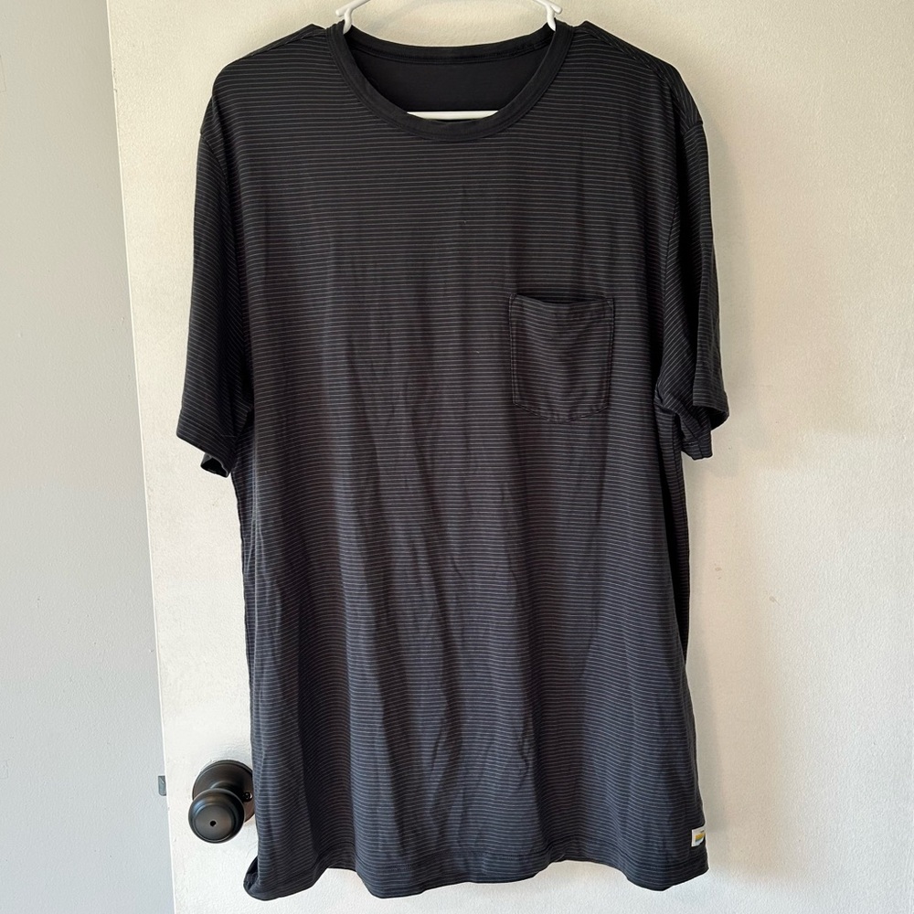 Men’s Vuori Performance Tee
